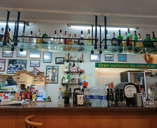 Interior Cafetería Victoria en Gijón