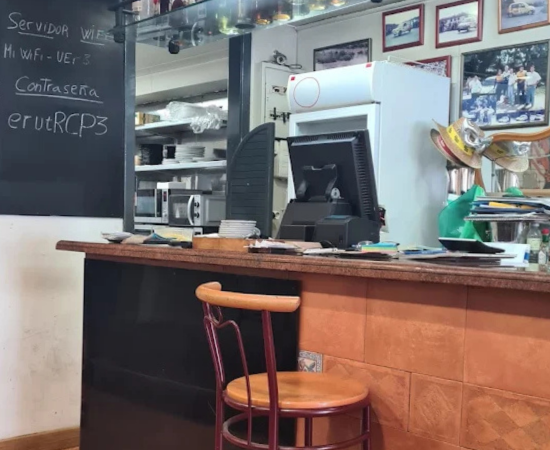 Interior Cafetería Victoria en Gijón