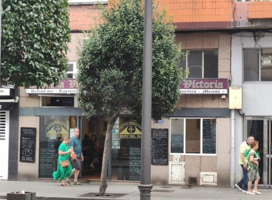 Fachada Cafetería Victoria en Gijón