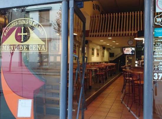 Fachada Cafetería Victoria en Gijón