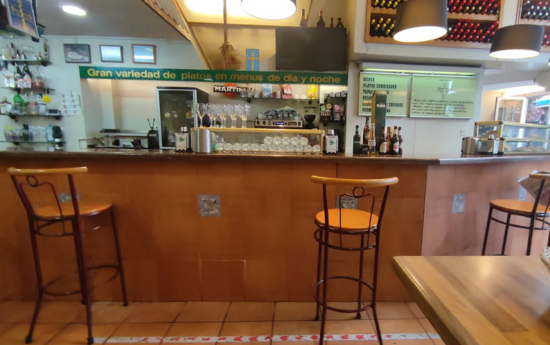 Interior Cafetería Victoria en Gijón